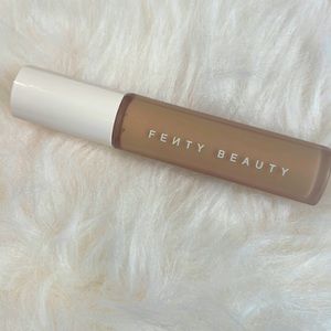 Fenty beauty concealer **NWOB**